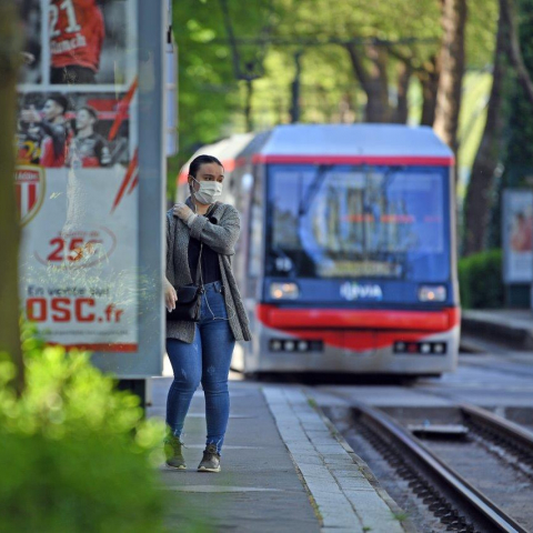 Les élus de la Métropole Européenne de Lille votent le renouvellement des rames de tramway