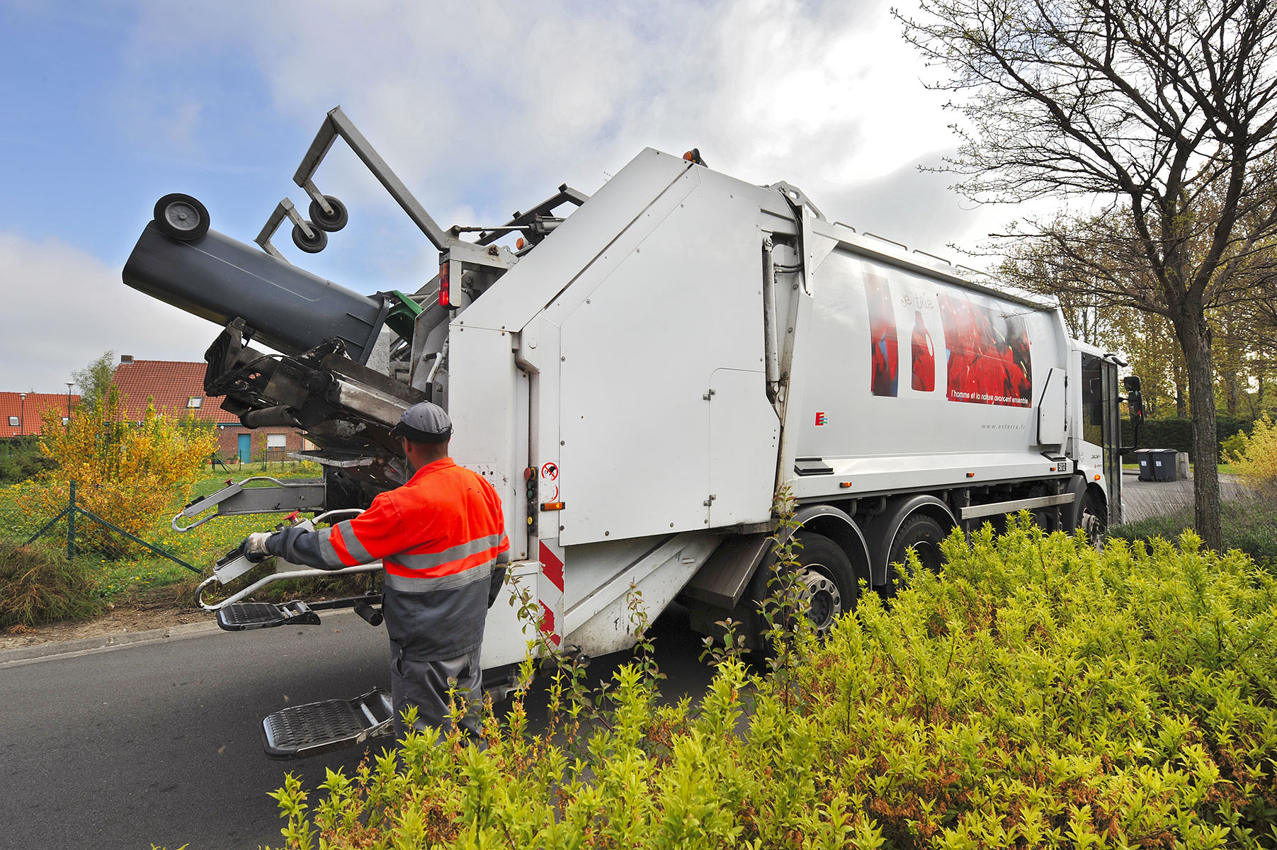 Adaptation de la collecte en porte-à-porte des déchets ménagers, le 2 juillet dans la MEL