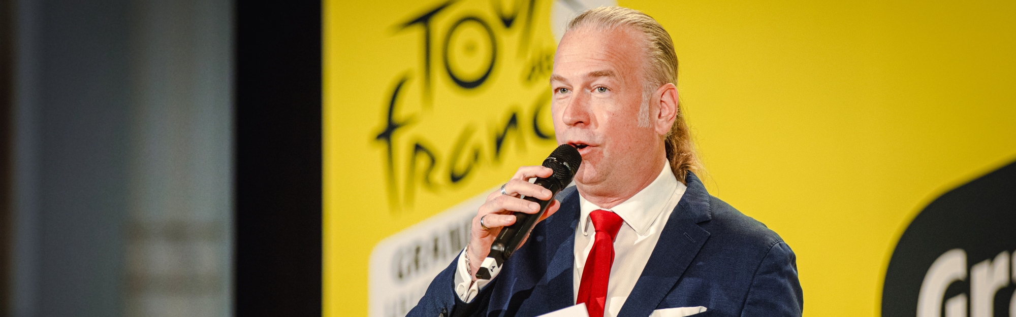Tour de France 2025 : rencontre avec Marc Chavet, la voix de la Grande Boucle