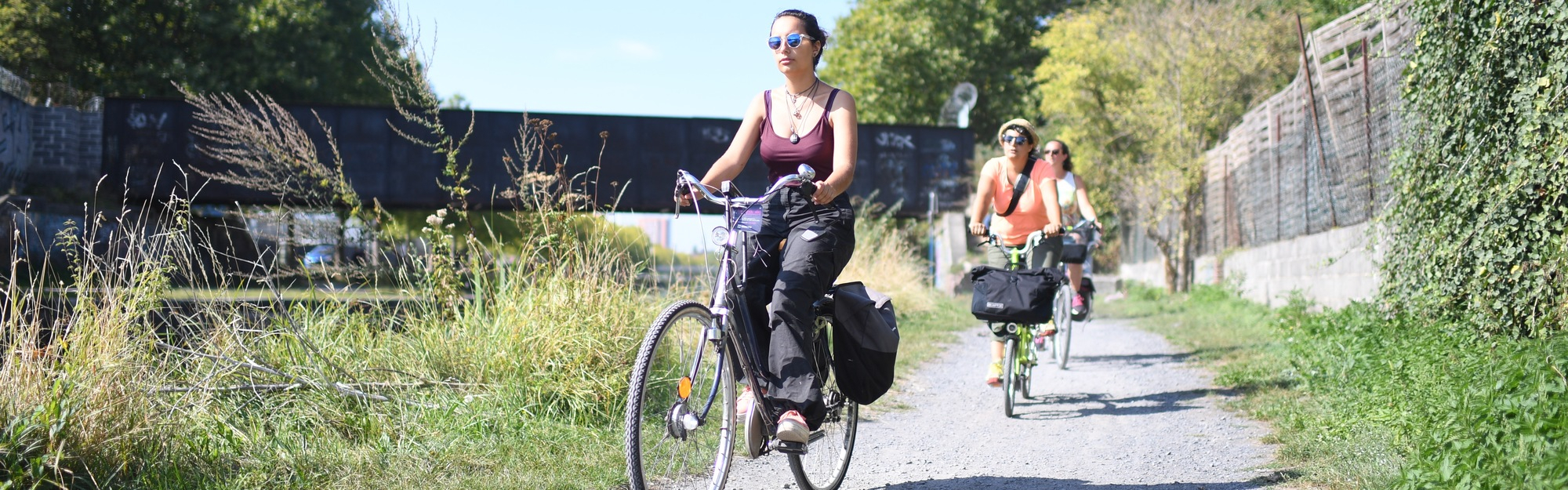 Cyclistes le long de la Deûle